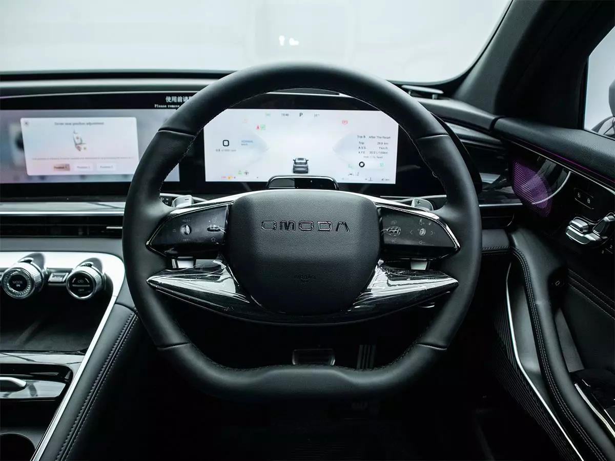 Vehicle Image for 10/17for OMODA C9 2.0TGDI 400T Explore AWD