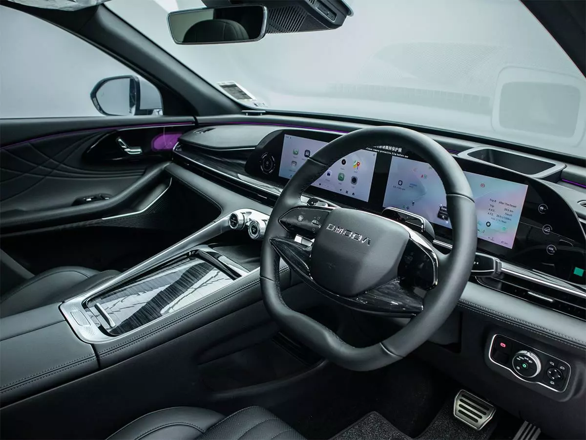 Vehicle Image for 11/17for OMODA C9 2.0TGDI 400T Explore AWD