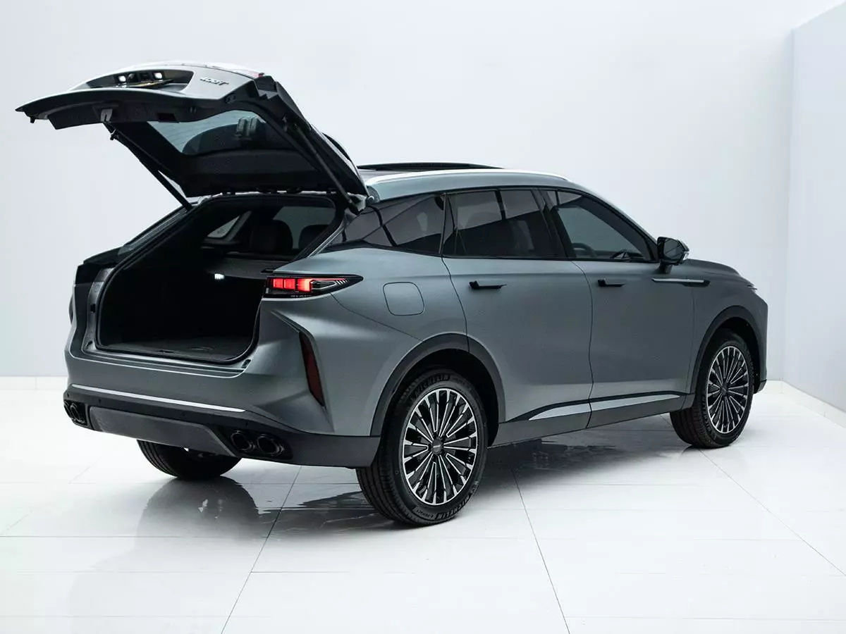 Vehicle Image for 6/17for OMODA C9 2.0TGDI 400T Explore AWD